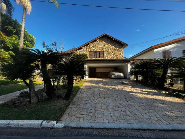#98 - Casa para Venda em Barueri - SP