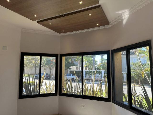 Casa para Venda em Santana de Parnaíba - 5