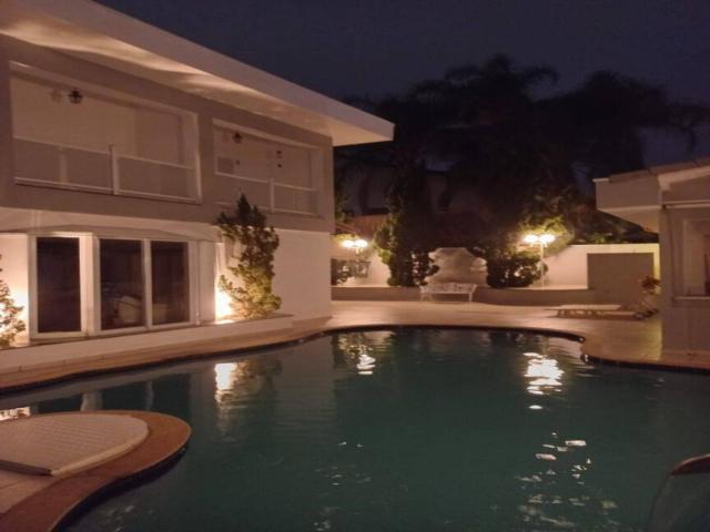 Casa para Venda em Santana de Parnaíba - 2