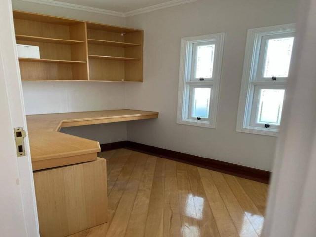 Casa para Venda em Santana de Parnaíba - 4
