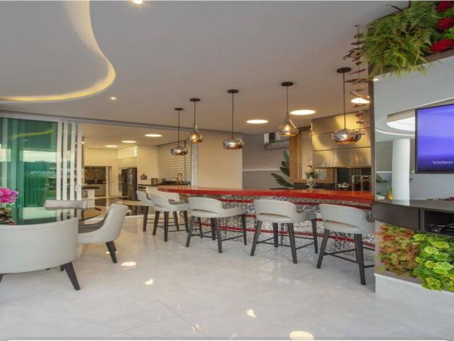 Casa para Venda em Santana de Parnaíba - 4