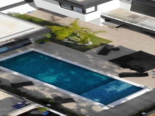 Casa para Venda em Santana de Parnaíba - 5