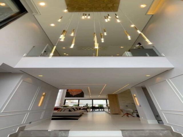 #127 - Casa para Venda em Santana de Parnaíba - SP