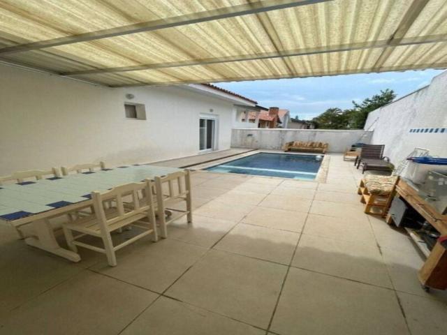 Casa para Venda em Santana de Parnaíba - 2