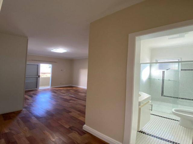 Casa para Venda em Santana de Parnaíba - 2