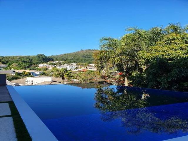 #146 - Casa para Venda em Santana de Parnaíba - SP