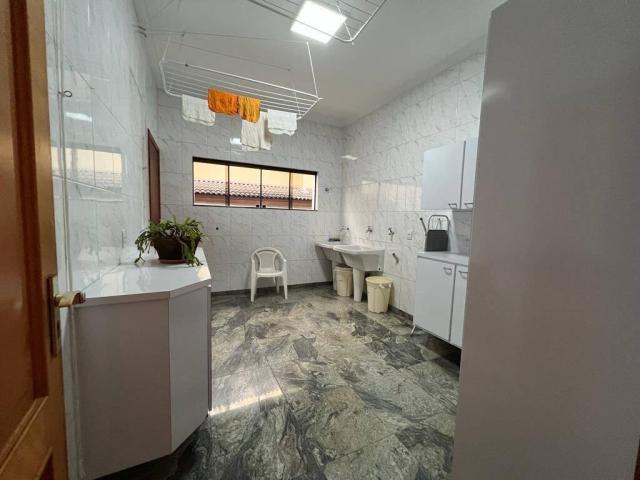 Casa para Locação em Santana de Parnaíba - 4
