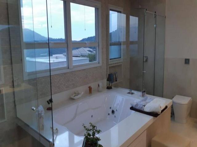 Casa para Venda em Santana de Parnaíba - 3