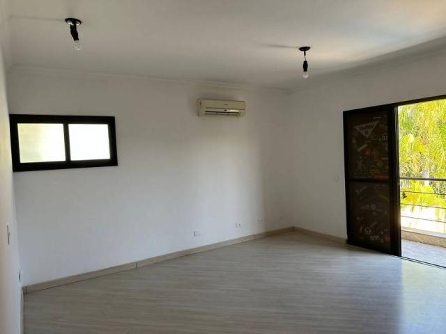 Casa para Venda em Santana de Parnaíba - 4