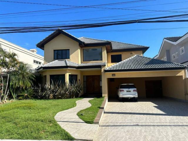 #180 - Casa para Venda em Santana de Parnaíba - SP