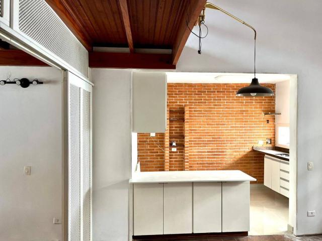 Casa para Locação em Santana de Parnaíba - 4