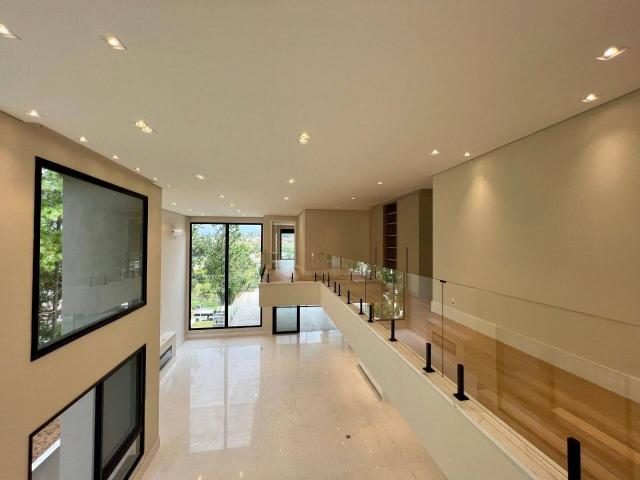 Casa para Venda em Santana de Parnaíba - 3