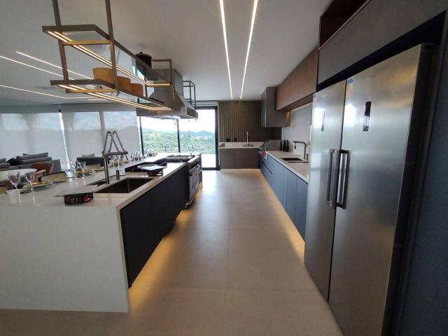 Casa para Venda em Santana de Parnaíba - 3
