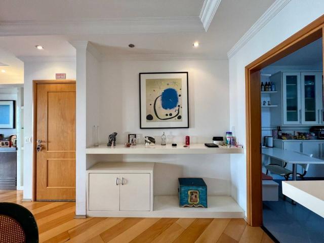 Apartamento para Venda em Santana de Parnaíba - 4
