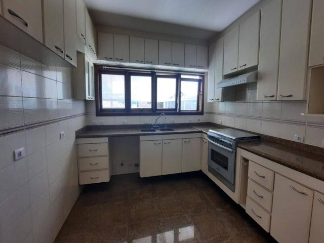 Casa para Venda em Santana de Parnaíba - 2