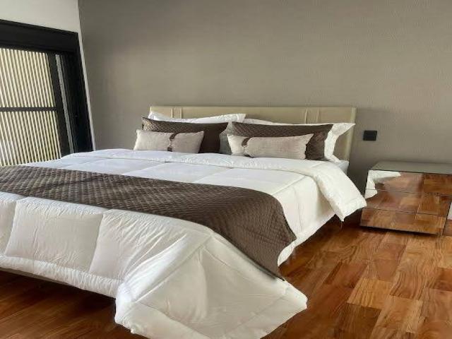Casa para Venda em Santana de Parnaíba - 5