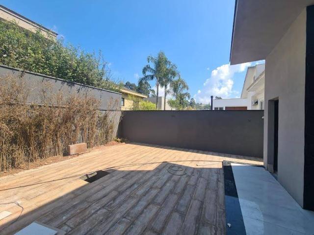 Casa para Venda em Santana de Parnaíba - 3