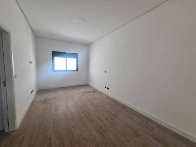 Casa para Venda em Santana de Parnaíba - 2