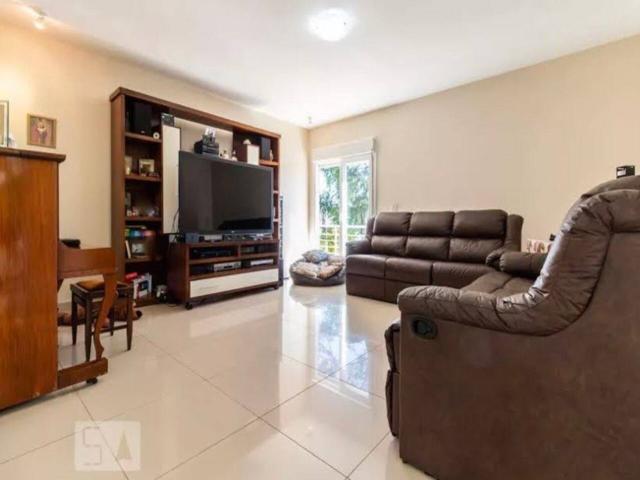 Casa para Venda em Santana de Parnaíba - 3