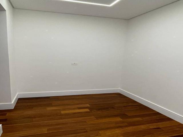 Casa para Venda em Santana de Parnaíba - 2