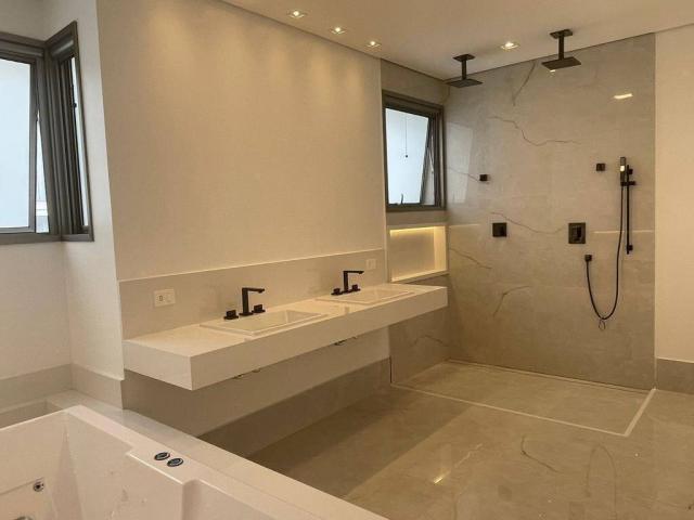 Casa para Venda em Santana de Parnaíba - 4