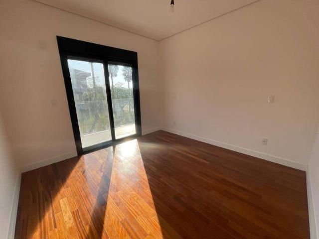 Casa para Venda em Santana de Parnaíba - 4