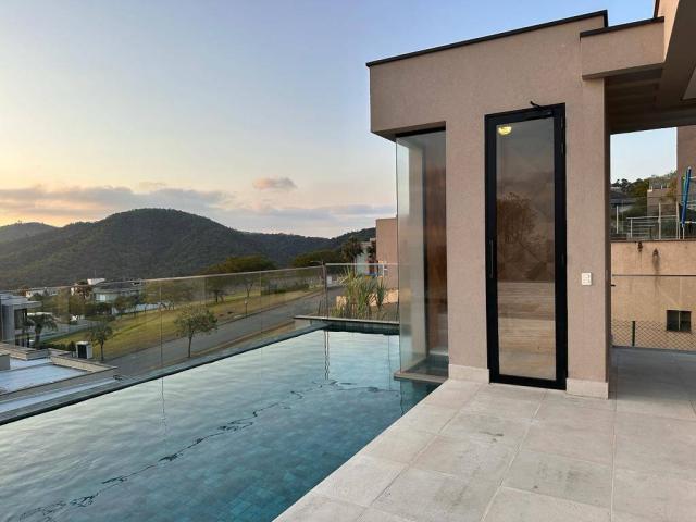 Casa para Venda em Santana de Parnaíba - 4