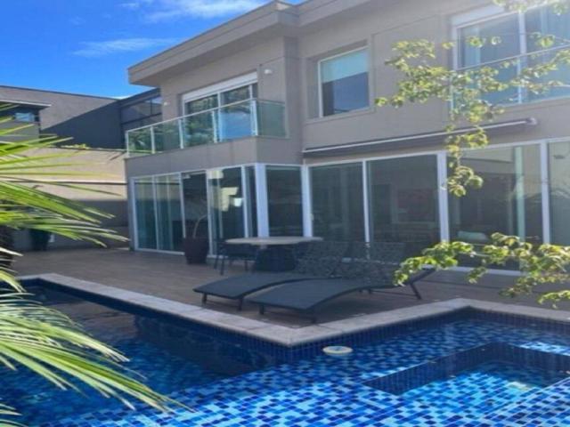 Casa para Venda em Santana de Parnaíba - 3
