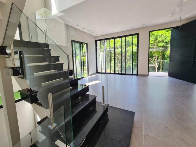 #276 - Casa para Venda em Santana de Parnaíba - SP - 3