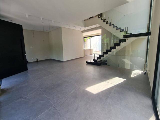 #276 - Casa para Venda em Santana de Parnaíba - SP - 2