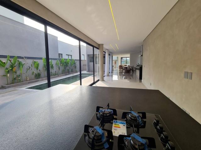 Casa para Venda em Santana de Parnaíba - 3