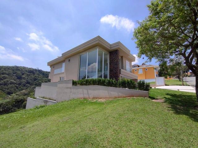 Casa para Venda em Santana de Parnaíba - 3