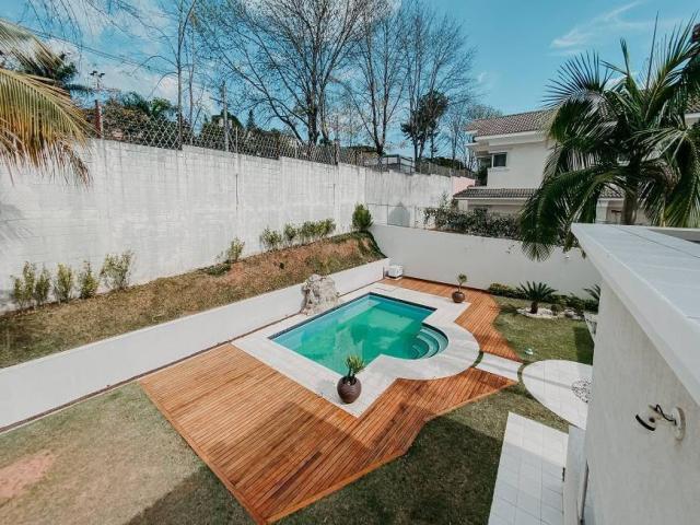 Casa para Venda em Santana de Parnaíba - 3
