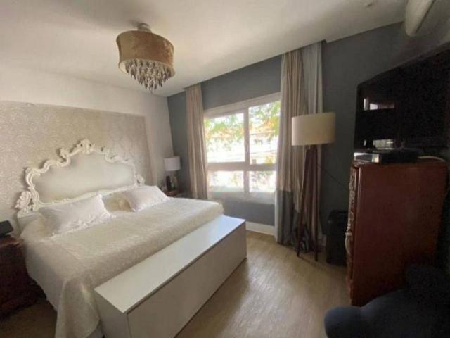 Casa para Venda em Santana de Parnaíba - 5