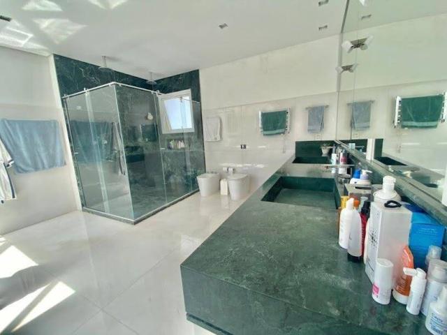 Casa para Venda em Santana de Parnaíba - 2