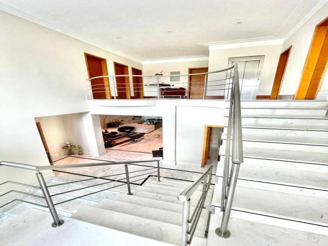 Casa para Venda em Santana de Parnaíba - 2