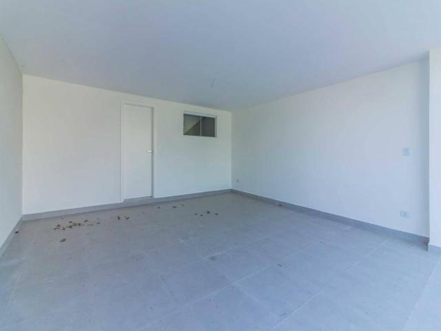 Casa para Venda em Santana de Parnaíba - 3