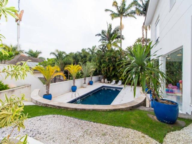 Casa para Venda em Santana de Parnaíba - 5