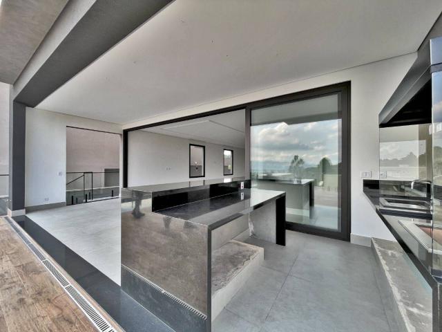 #328 - Casa para Venda em Santana de Parnaíba - SP - 1