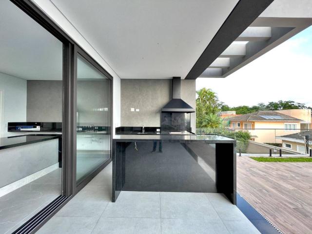 Casa para Venda em Santana de Parnaíba - 5