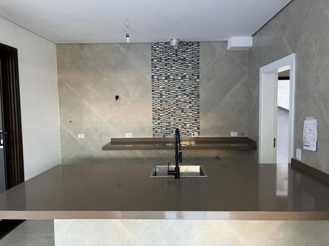 Casa para Venda em Santana de Parnaíba - 5
