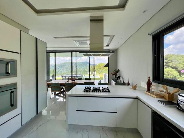 Casa para Venda em Santana de Parnaíba - 5