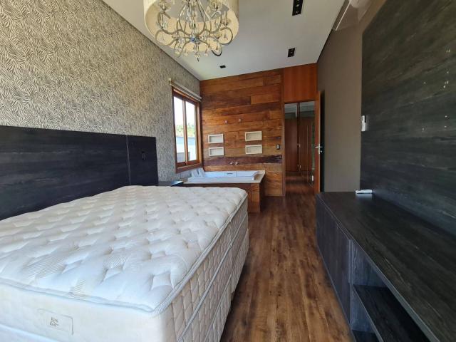 Casa para Venda em Santana de Parnaíba - 4