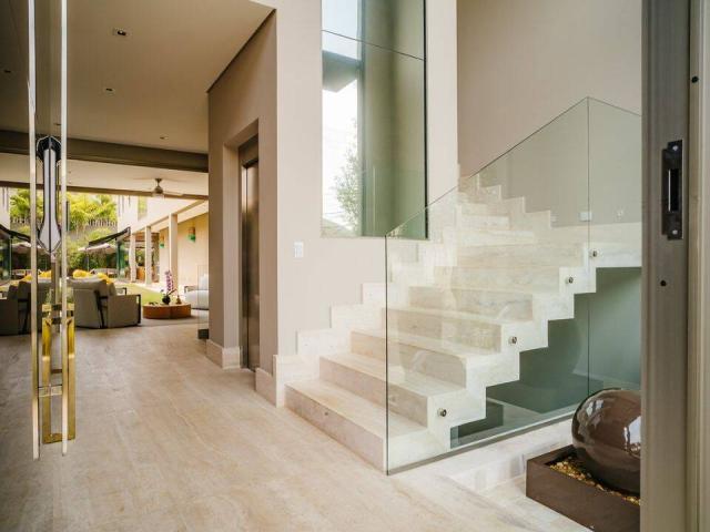 Casa para Venda em Santana de Parnaíba - 4
