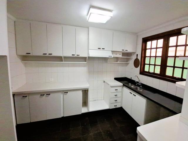 Casa para Venda em Santana de Parnaíba - 2