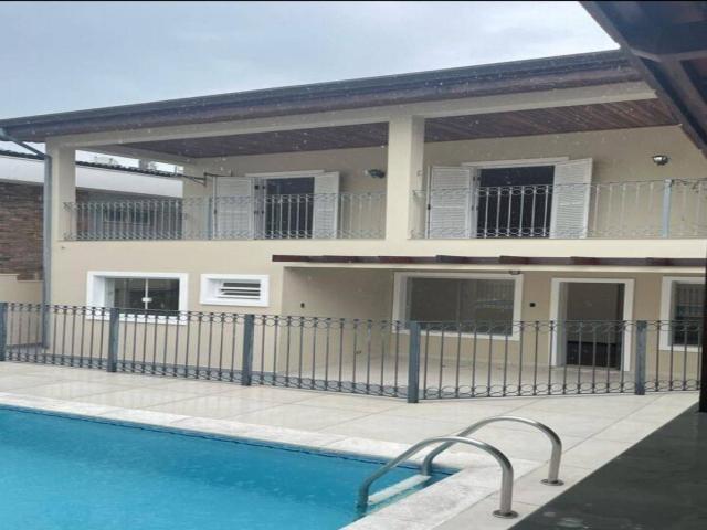 Casa para Venda em Santana de Parnaíba - 3