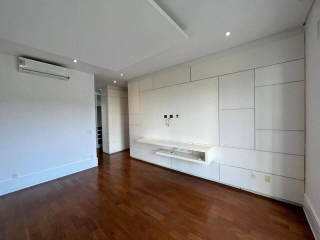 Apartamento para Venda em Santana de Parnaíba - 4