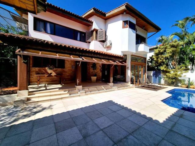 #409 - Casa para Venda em Barueri - SP