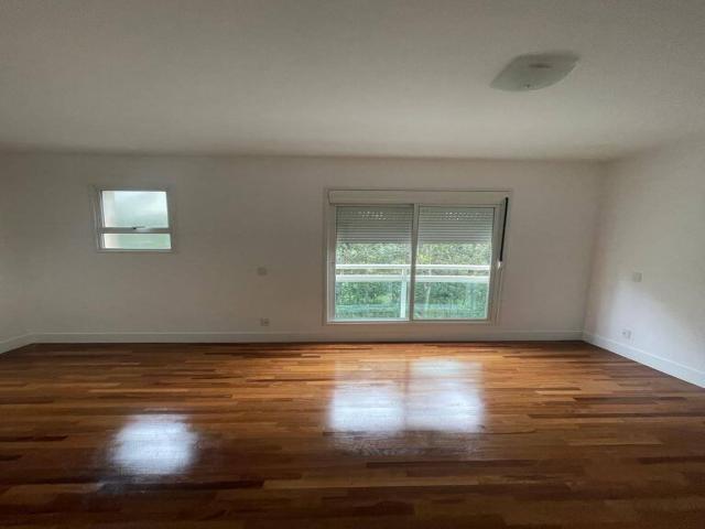 Apartamento para Venda em Santana de Parnaíba - 5