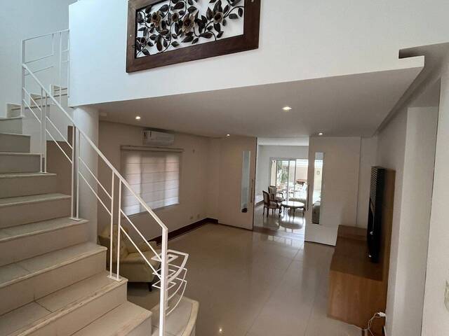 #516 - Casa para Venda em Santana de Parnaíba - SP - 1